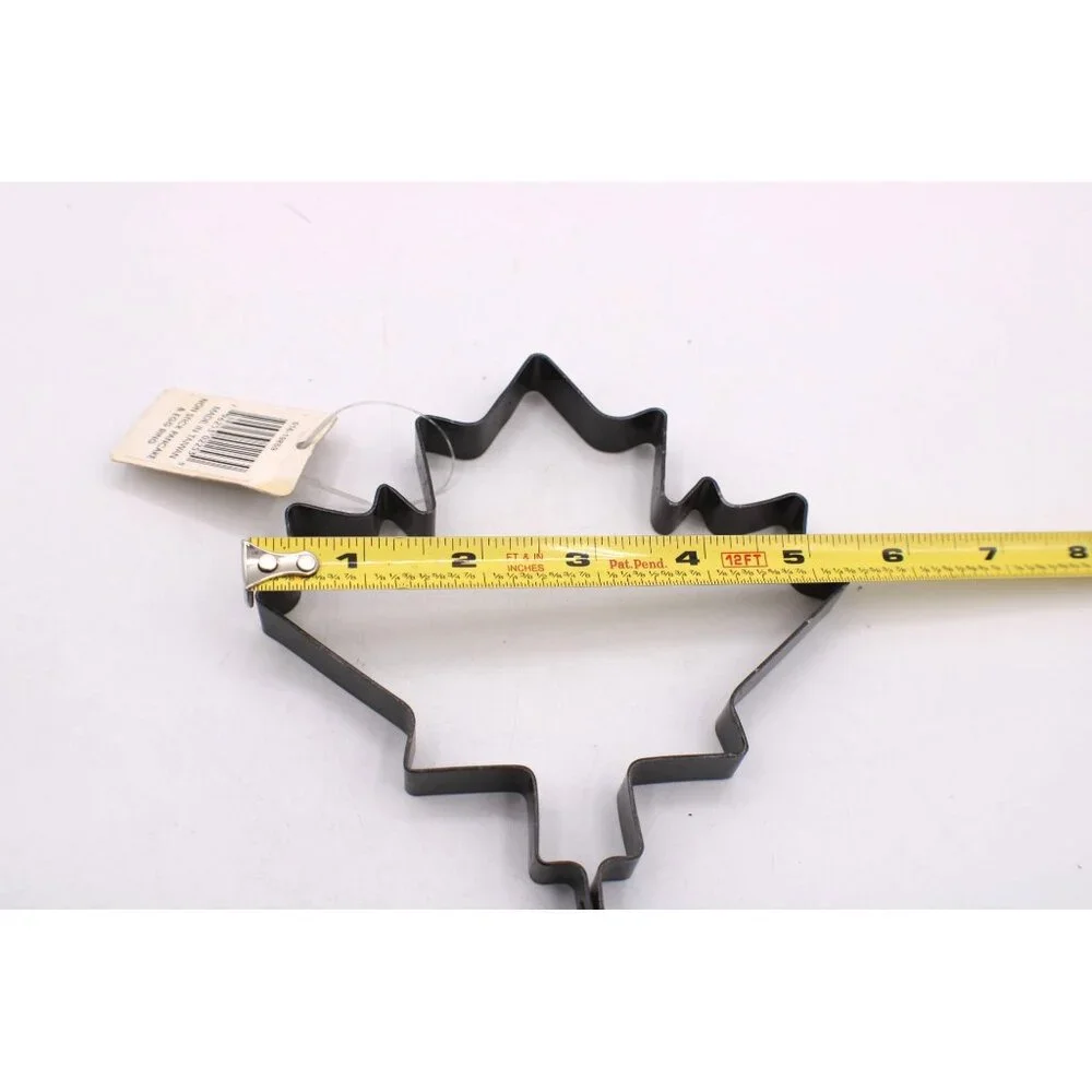 NEW Maple Leaf Non-Stick Pancake & Egg Ring With Wooden Handle Le Gourmet Chef
